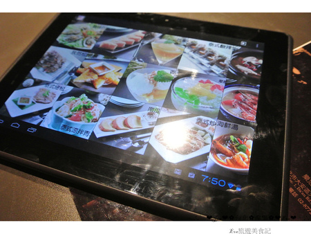 泰集 Thai Bazaar:【食記】oO。o○台北 大安區 泰集 Thai Bazaar 涼拌大薄片 月亮蝦餅 金錢蝦餅 綠咖哩嫩雞 咖哩魚片 椒麻雞 打拋豬 蝦醬空心菜 摩摩喳喳 泰式奶茶 吃過後,馬上把我心中第一家泰式料理店打下~oO。o○。