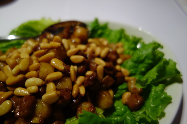 1010湘(新竹SOGO店)：1010湘新竹SOGO店+湘菜+瓦城+異國美食+包廂+湖南+新竹美食+包廂+香辣+舒適寬敞