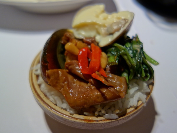 1010湘(新竹SOGO店)：1010湘新竹SOGO店+湘菜+瓦城+異國美食+包廂+湖南+新竹美食+包廂+香辣+舒適寬敞