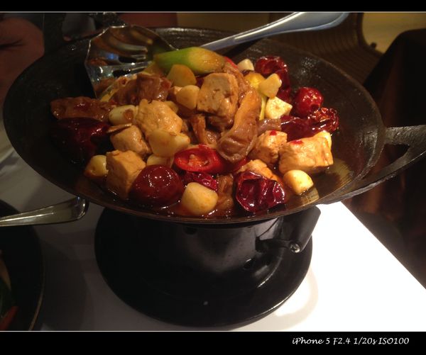 1010湘(新竹SOGO店):【券】1010湘新竹SOGO店:鮮香麻辣的湖南菜美味,3人餐免費體驗!