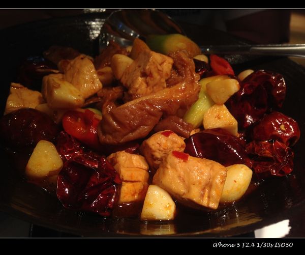 1010湘(新竹SOGO店):【券】1010湘新竹SOGO店:鮮香麻辣的湖南菜美味,3人餐免費體驗!