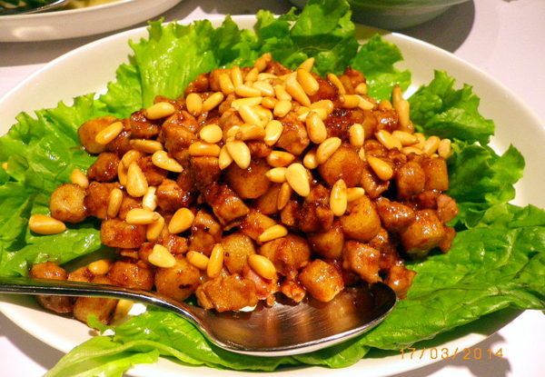 1010湘(新竹SOGO店)：【1010湘新竹SOGO店】服務超優，餐點味美、環境佳、氣氛優