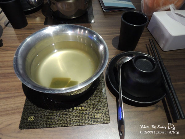 2014-2-4北緯8度海洋涮涮鍋 (16).jpg