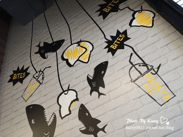2013-10-10鯊魚咬土司 (12).jpg