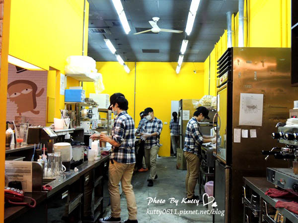 2013-11-29鯊魚咬土司光復店 (5).jpg