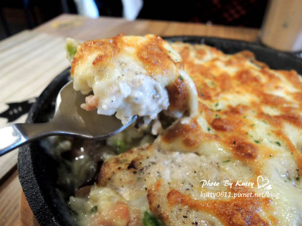 2013-11-29鯊魚咬土司光復店 (17).jpg