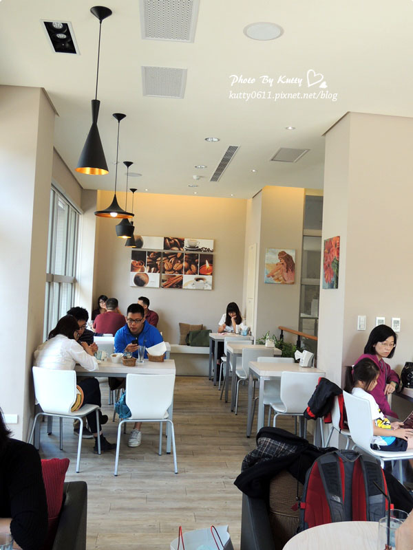 2013-10-26小涵台中覓咖啡 (11).jpg