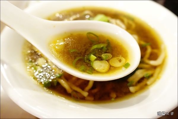 道地牛肉麵 (19).JPG