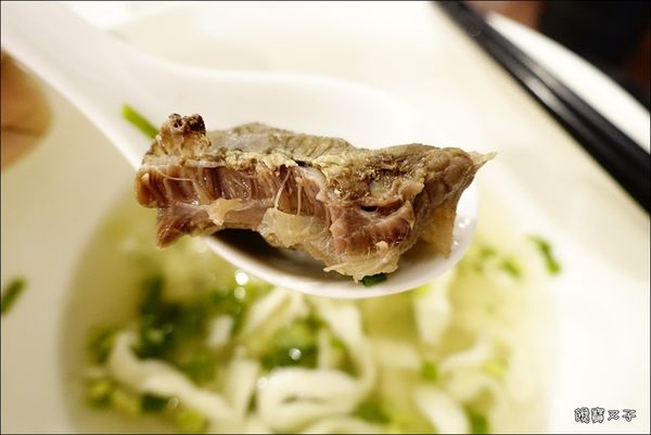道地牛肉麵 (17).JPG