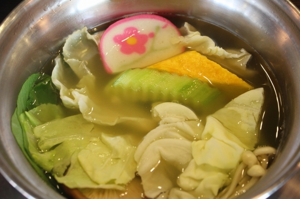 鍋仙日式涮涮鍋(食味鮮店)：鍋仙日式涮涮鍋-食味鮮店~我❤霜降牛肉~103.03.19