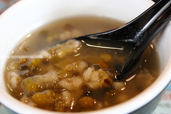 鍋仙日式涮涮鍋(食味鮮店)：鍋仙日式涮涮鍋-食味鮮店~我❤霜降牛肉~103.03.19