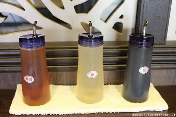 鍋仙日式涮涮鍋(食味鮮店)：鍋仙日式涮涮鍋-食味鮮店~我❤霜降牛肉~103.03.19