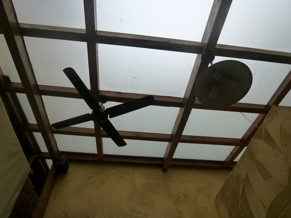 Play Coffee 普雷咖啡：【苗栗頭份】推薦薄脆有嚼勁的薄餅系列，以及獨樹一格的老闆娘－普雷咖啡