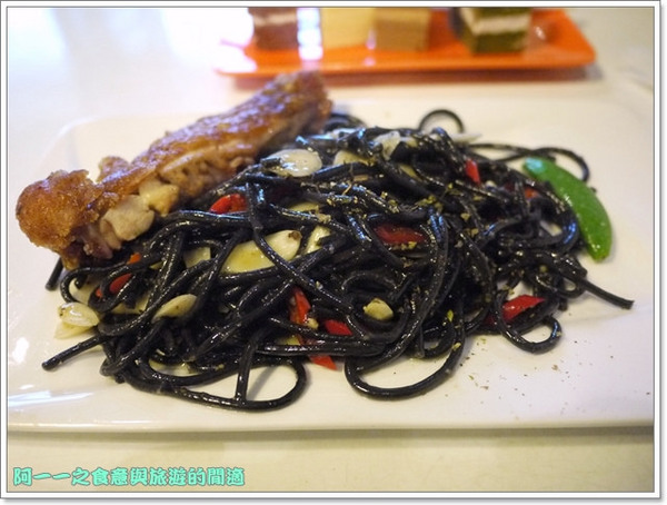 花吃禮物餐廳(尼婭主題故事餐廳):新北板橋 花吃禮物餐廳(原尼婭主題故事餐廳)~義大利麵蜜糖土司焗烤吃到飽