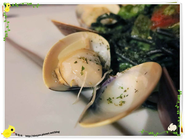 台北-板橋-花吃-花的禮物餐廳-蛤蜊墨魚青醬義大利麵