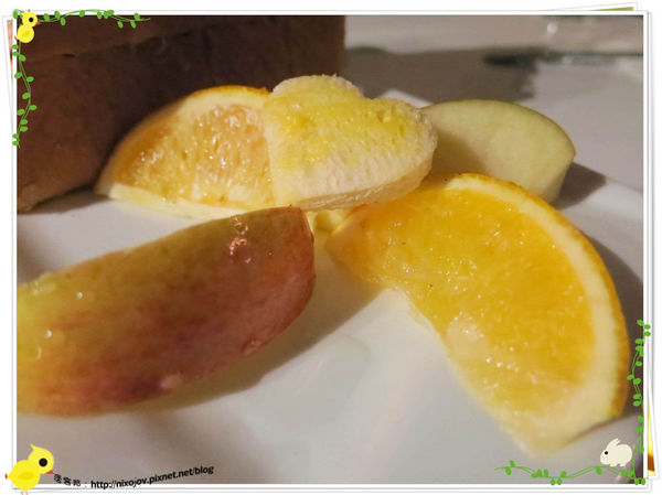 台北-板橋-花吃-花的禮物餐廳-雞腿墨魚青醬義大利麵