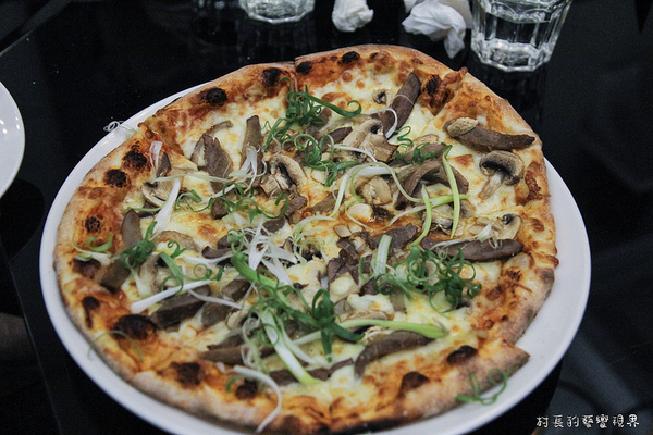 Zoe Pizza & Pasta：【食記】{高雄。新興區}甜的鹹的Zoe Pizza&Pasta 通通都有