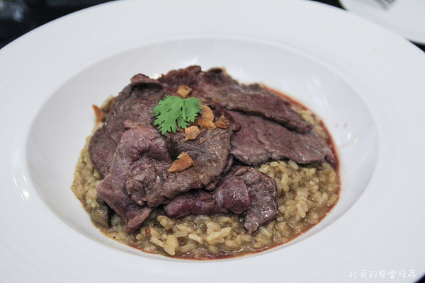 Zoe Pizza & Pasta：【食記】{高雄。新興區}甜的鹹的Zoe Pizza&Pasta 通通都有