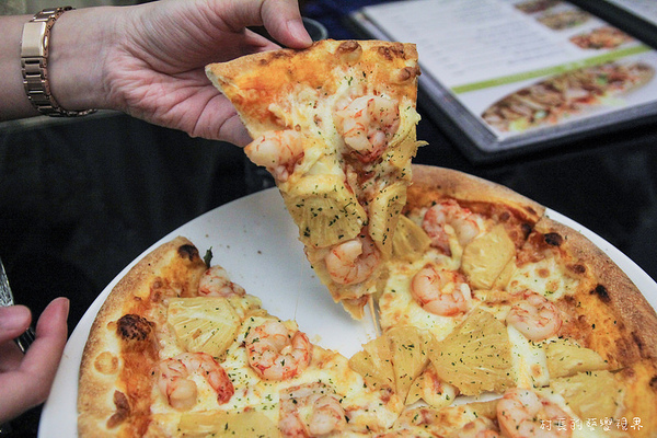 Zoe Pizza & Pasta：【食記】{高雄。新興區}甜的鹹的Zoe Pizza&Pasta 通通都有