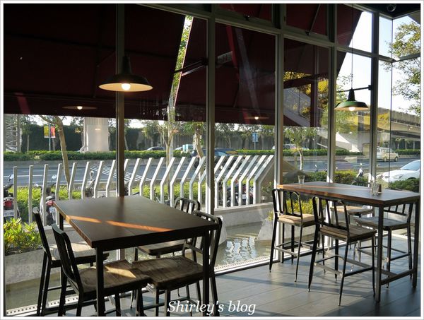 擴邦麵包Le Coin du Pain堤頂餐廳:內湖‧擴邦麵包堤頂餐廳