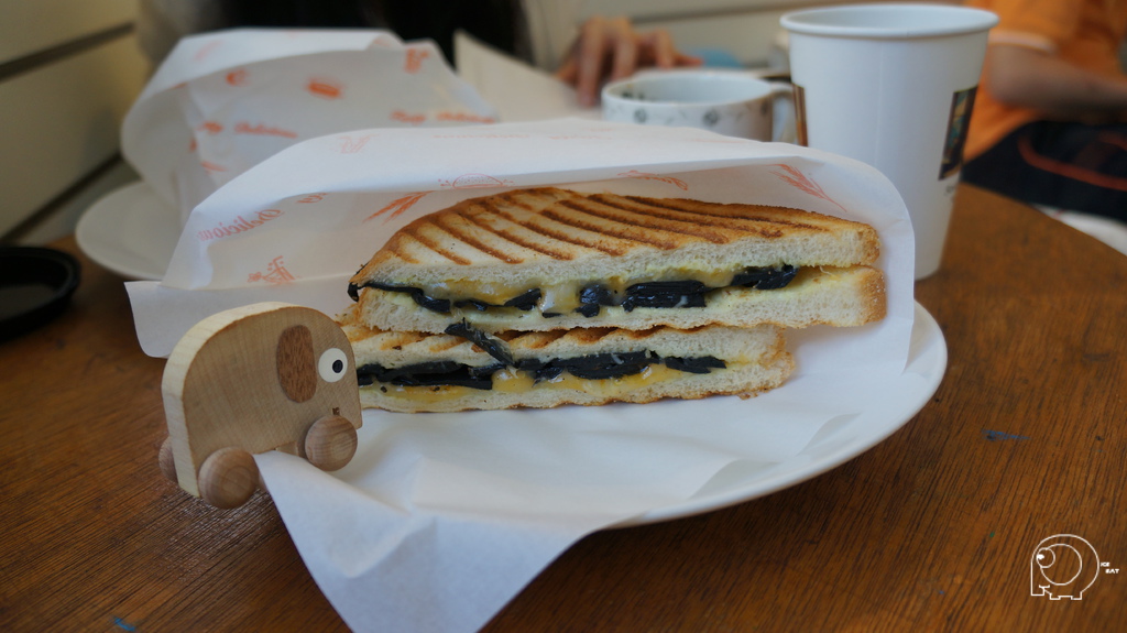 墨魚德式香腸烤乳酪三明治