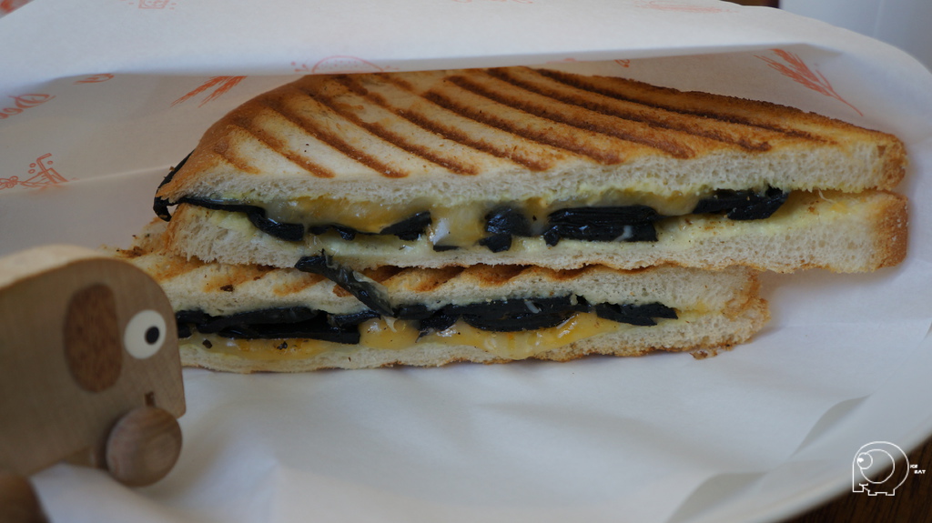 墨魚德式香腸烤乳酪三明治