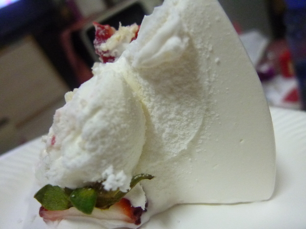 Famonn cofee 曼咖啡:【新竹】2014年的生日蛋糕,外帶回家的幸福延續-曼咖啡新竹Sogo店