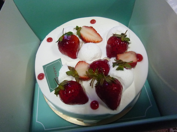 Famonn cofee 曼咖啡:【新竹】2014年的生日蛋糕,外帶回家的幸福延續-曼咖啡新竹Sogo店