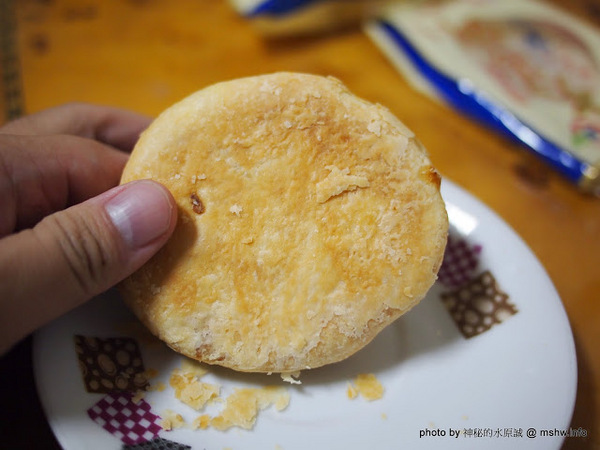 嘉味軒食品：【食記】台中嘉味軒食品@西區 : 行政院被偷吃的蕭家淇太陽餅,目前正夯!