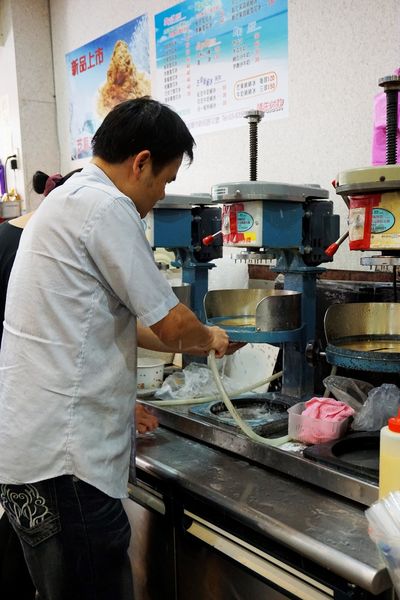 冰島雪花妹：【宜蘭】冰島雪花妹。CP值高高。喚起我的冰品魂。美味雪花冰