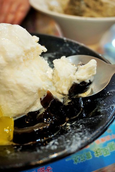 冰島雪花妹：【宜蘭】冰島雪花妹。CP值高高。喚起我的冰品魂。美味雪花冰