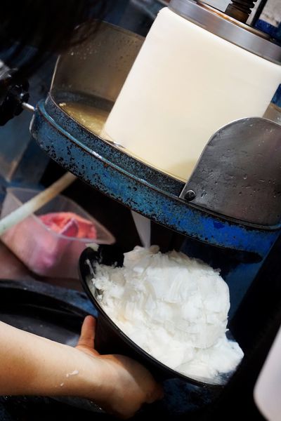 冰島雪花妹：【宜蘭】冰島雪花妹。CP值高高。喚起我的冰品魂。美味雪花冰