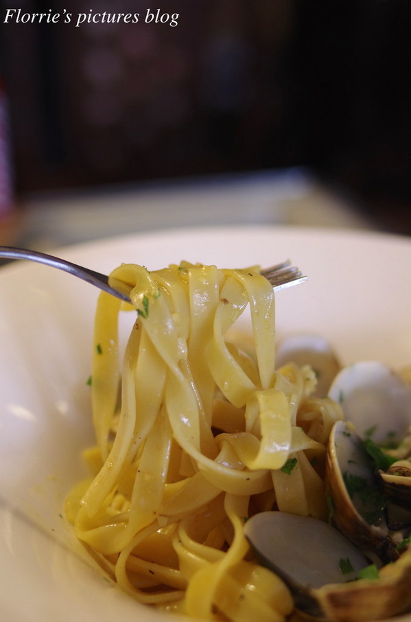 敲敲咖啡 KNOCK KAFE:台北大安區美食~敲敲咖啡KNOCK KAFE~來塊爆漿檸檬塔吧!