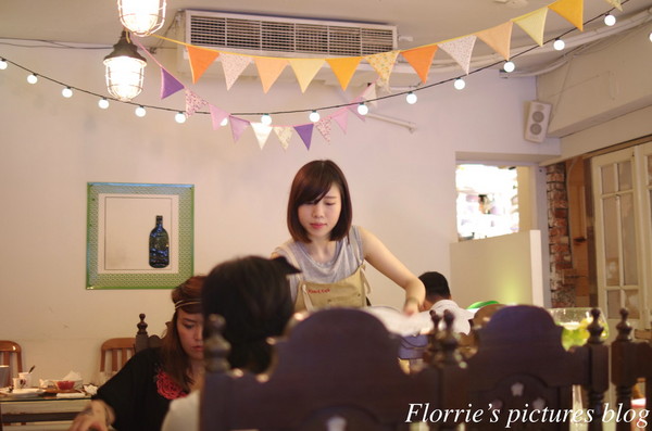 敲敲咖啡 KNOCK KAFE:台北大安區美食~敲敲咖啡KNOCK KAFE~來塊爆漿檸檬塔吧!