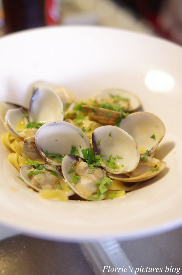 敲敲咖啡 KNOCK KAFE:台北大安區美食~敲敲咖啡KNOCK KAFE~來塊爆漿檸檬塔吧!