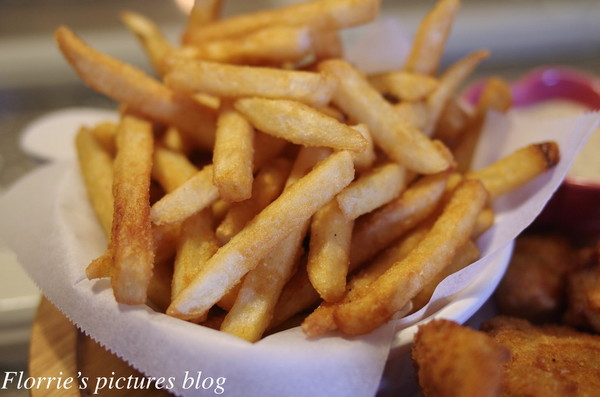 敲敲咖啡 KNOCK KAFE:台北大安區美食~敲敲咖啡KNOCK KAFE~來塊爆漿檸檬塔吧!