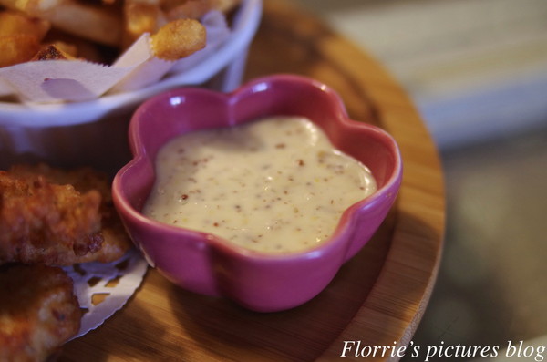 敲敲咖啡 KNOCK KAFE:台北大安區美食~敲敲咖啡KNOCK KAFE~來塊爆漿檸檬塔吧!