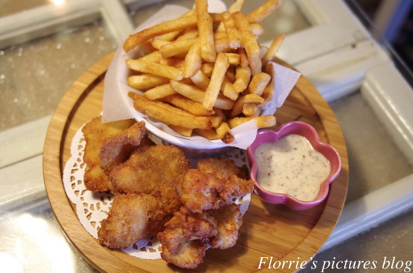 敲敲咖啡 KNOCK KAFE:台北大安區美食~敲敲咖啡KNOCK KAFE~來塊爆漿檸檬塔吧!