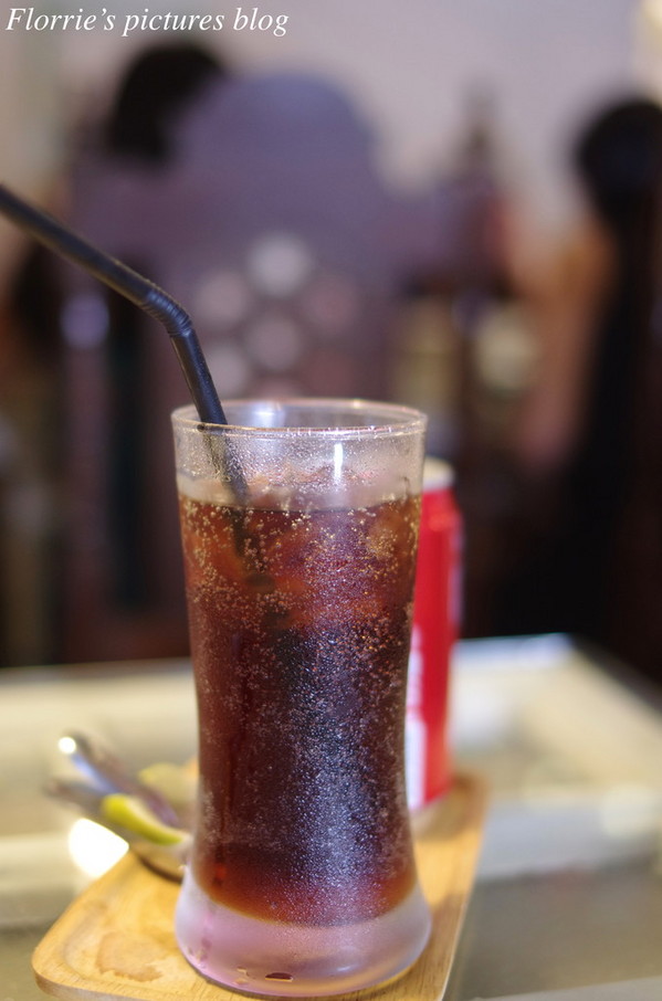 敲敲咖啡 KNOCK KAFE:台北大安區美食~敲敲咖啡KNOCK KAFE~來塊爆漿檸檬塔吧!