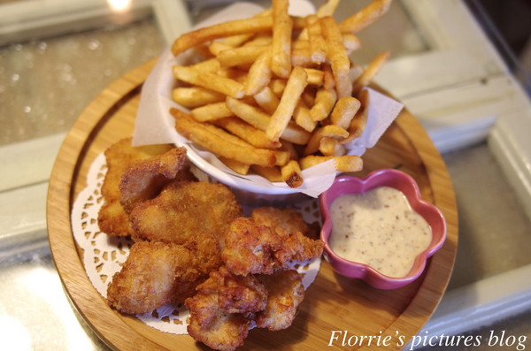 敲敲咖啡 KNOCK KAFE:台北大安區美食~敲敲咖啡KNOCK KAFE~來塊爆漿檸檬塔吧!