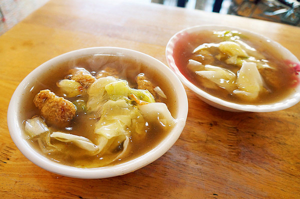 春天土魠魚羹專賣店：馬公♬澎湖「白金」尚青，台北吃不到！土魠魚羹麵在地平價夯美食　春天土魠魚羹專賣店