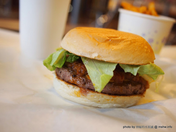 Burger Talks 淘客漢堡：【食記】新北Burger Talks 淘客漢堡@三重MRT先嗇宮 : 傳聞中的台版IN-N-OUT？ 味道與價格算是還可以接受