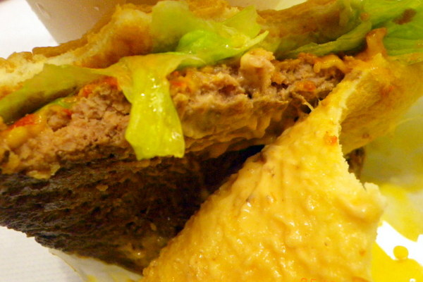 burger talks 淘客漢堡:『Burger Talks 淘客漢堡』挑戰鬼椒的香辣而來