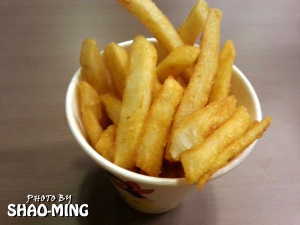 Burger Talks 淘客漢堡:(三重)東西岸道地速食『Burger Talks 淘客漢堡』新開幕優質速食餐廳