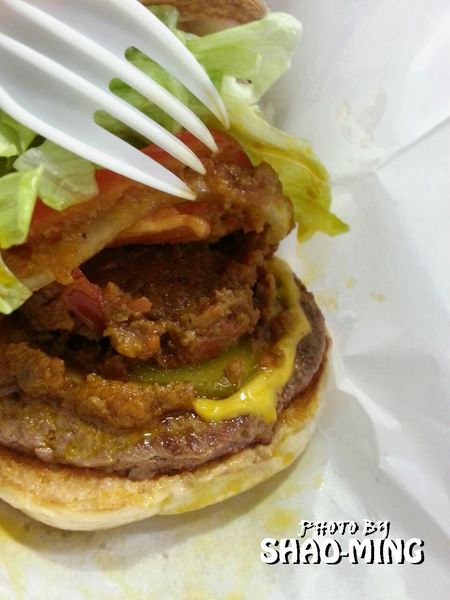 Burger Talks 淘客漢堡:(三重)東西岸道地速食『Burger Talks 淘客漢堡』新開幕優質速食餐廳