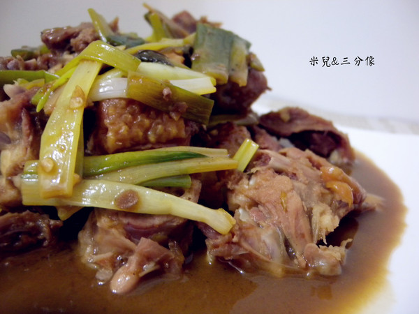 便宜坊北平烤鴨：[宅配]  便宜坊 北平烤鴨  不用出門排隊排到發瘋就可以吃到超好吃的 一鴨三吃!! 趕緊來看看是哪間這麼厲害吧!