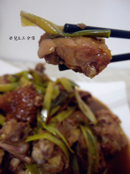 便宜坊北平烤鴨：[宅配]  便宜坊 北平烤鴨  不用出門排隊排到發瘋就可以吃到超好吃的 一鴨三吃!! 趕緊來看看是哪間這麼厲害吧!