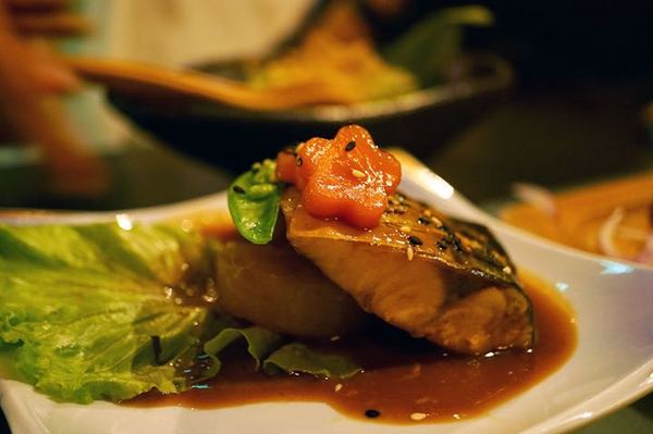 宇樂居食屋:【台南日式料理】【中西區】宇樂居食屋|夜晚、小酌、日式料理。隱身巷弄中的美食。