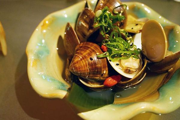 宇樂居食屋:【台南日式料理】【中西區】宇樂居食屋|夜晚、小酌、日式料理。隱身巷弄中的美食。