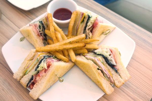 u*ki smile coffee:充滿可愛地中海藍白風情的「u*ki smile coffee」體驗